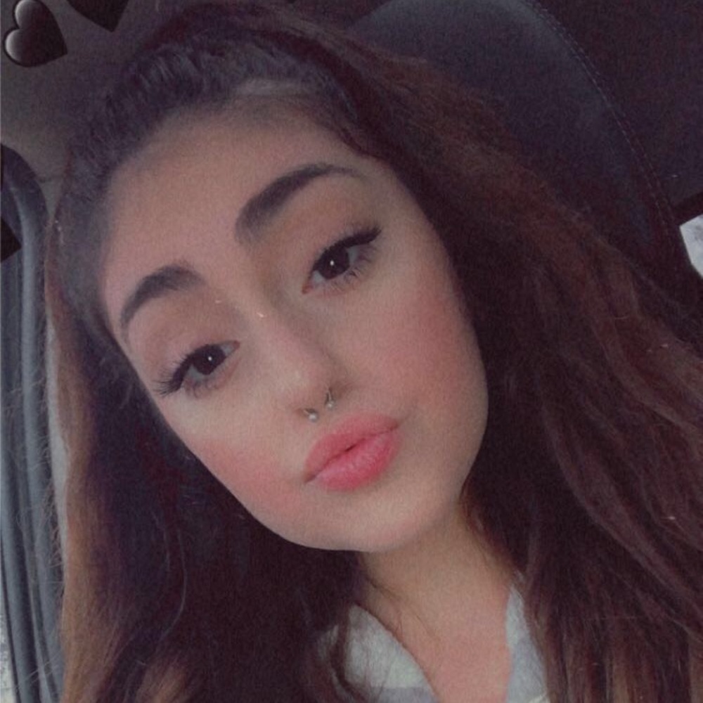 Meet your Posher, Noelle